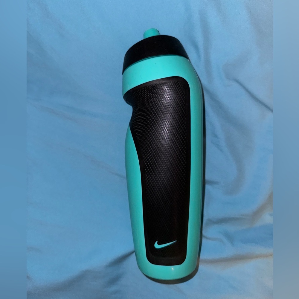 Brand new Nike water bottle